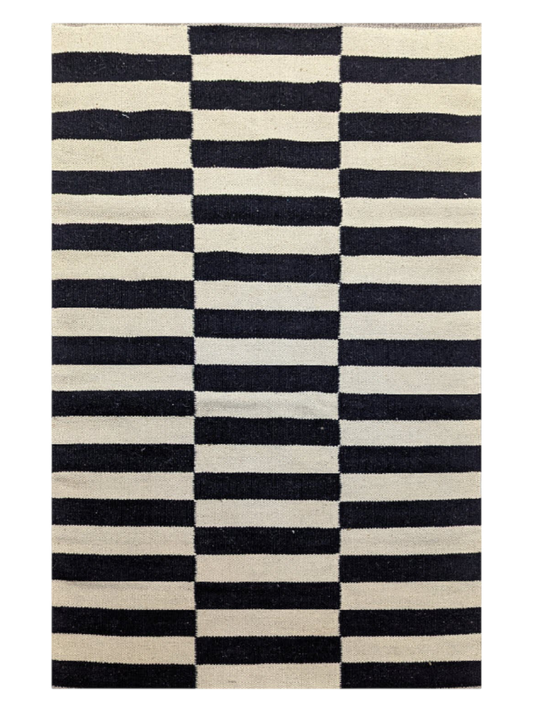 Scandinavian Kilim Rug - Size: 150 x 90 cm (4'11" x 2'11")