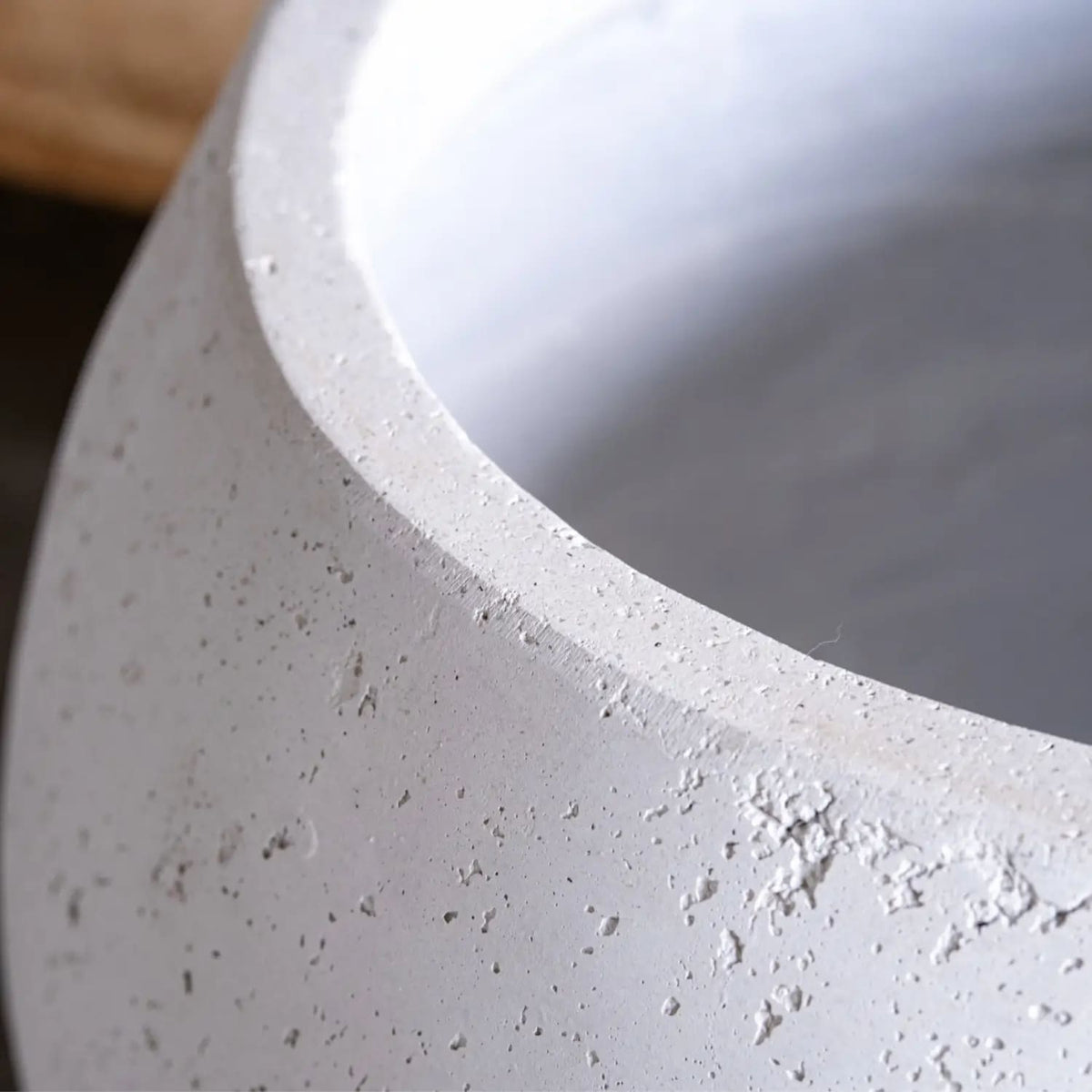 Orbello | White Mist – 35cm Medium Concrete Sphere Planter – 25L Round Plant Pot
