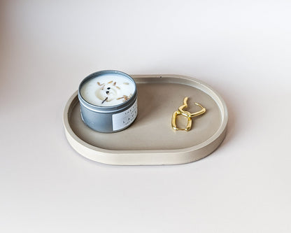 Various sizes oval trinket trays, small, medium and large