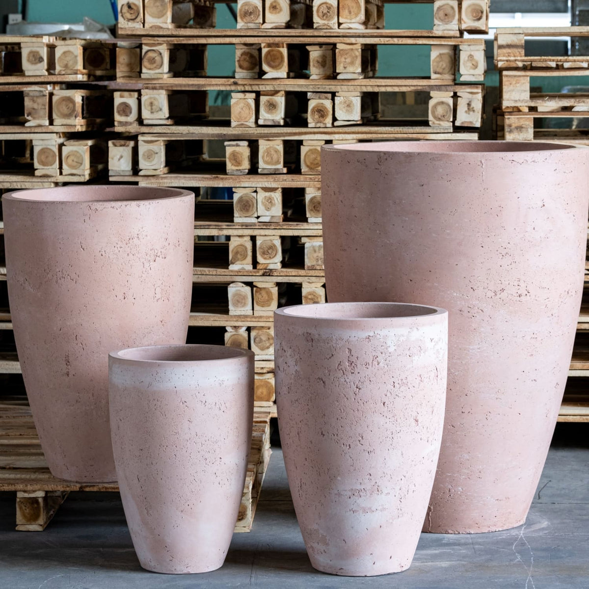 Vessara | Blushstone – 62cm Extra Large Tall Concrete Planter – 31L Decorative Vase Pot