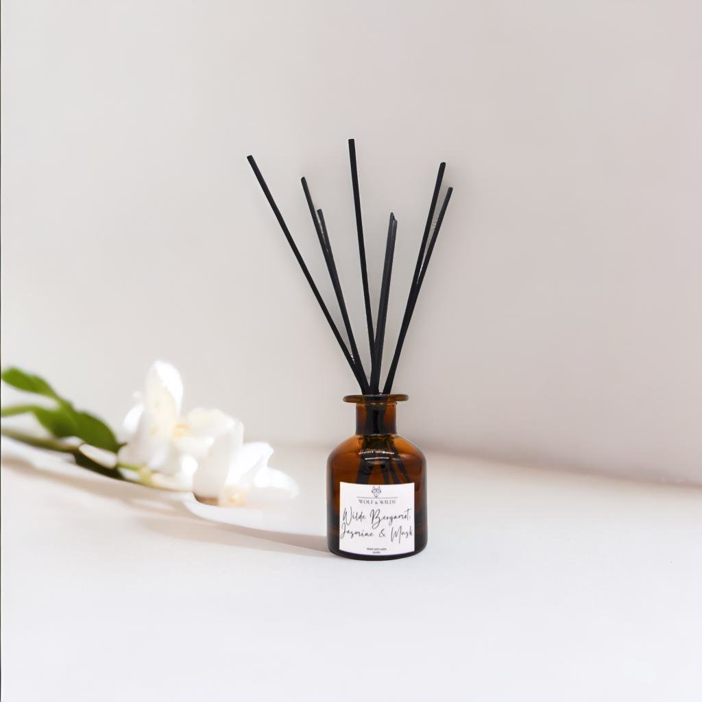 Wilde Bergamot. Jasmine & Musk 120ml Reed Diffuser With 8 Reeds